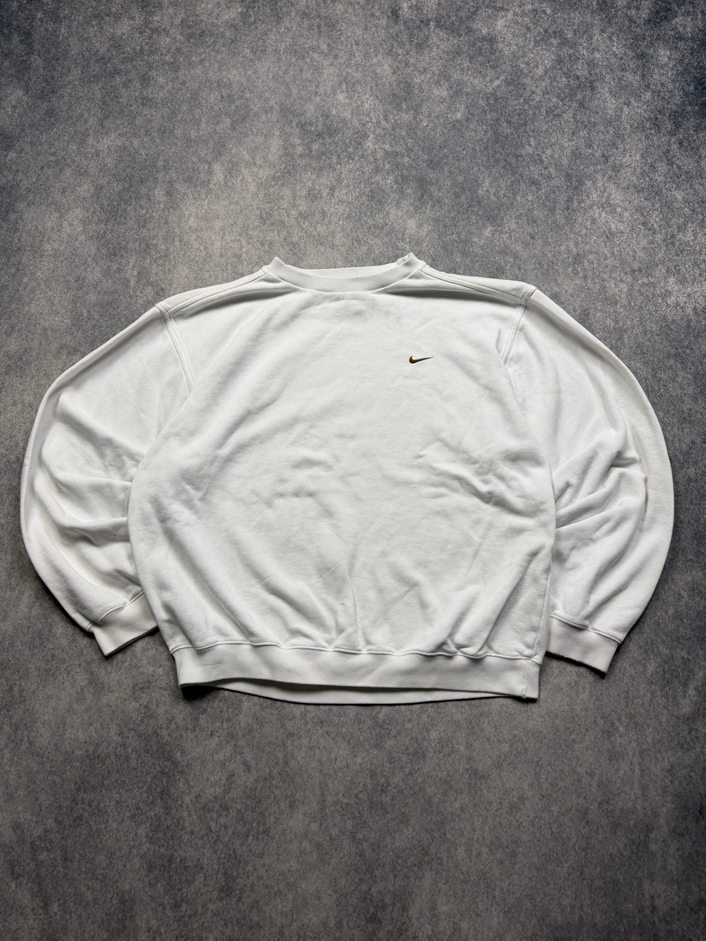 NIKE VINTAGE SWEATER - M