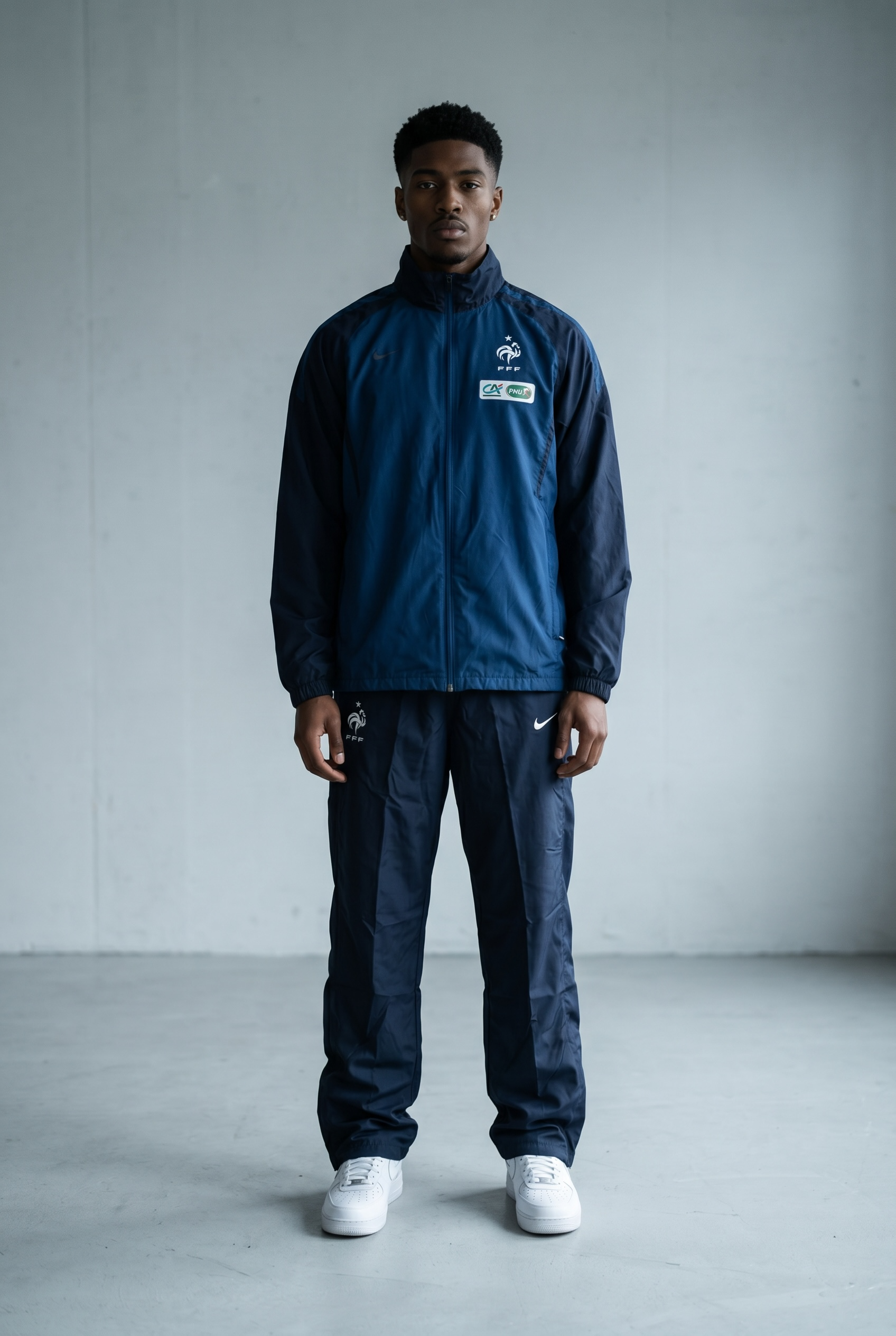 NIKE FRANCE VINTAGE TRACKSUIT 2010 - L