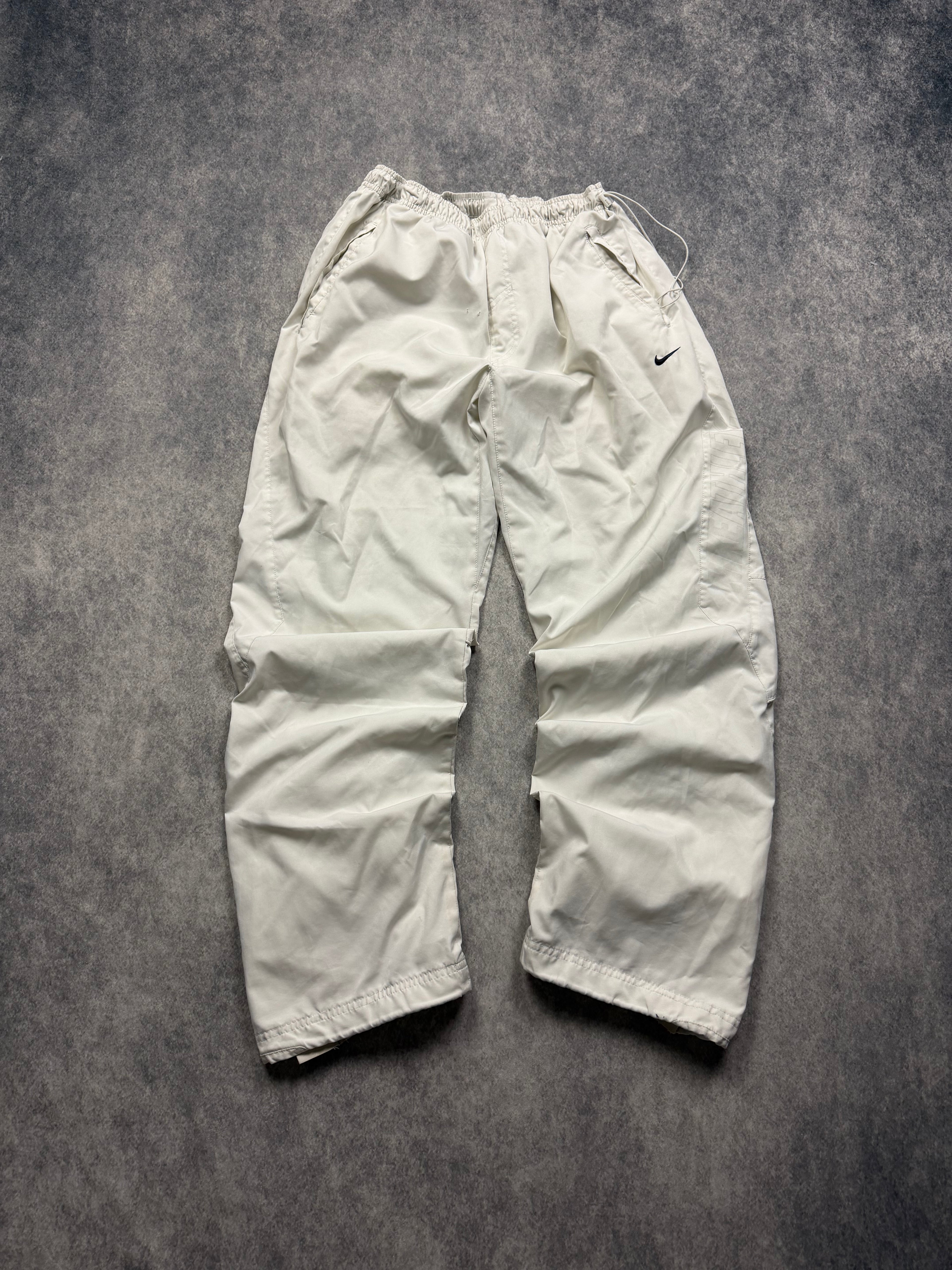 NIKE VINTAGE TRACKPANTS - M