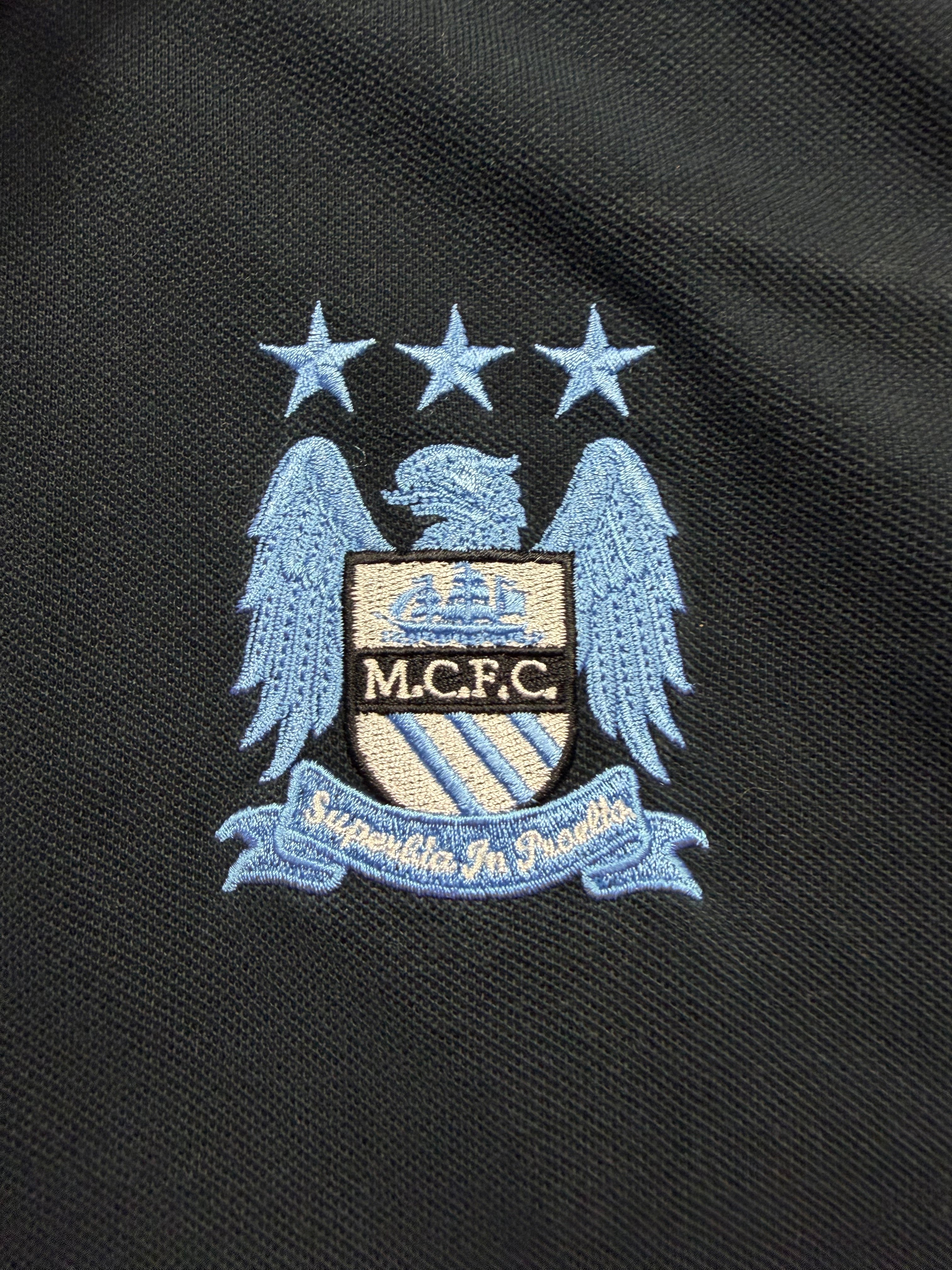 UMBRO MANCHESTER CITY VINTAGE POLOSHIRT 2010 - XL