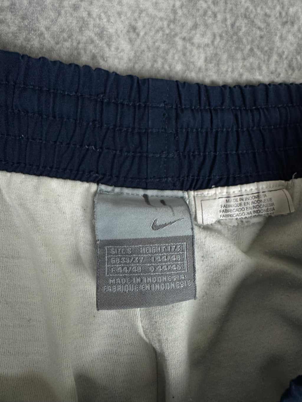 NIKE VINTAGE TRACKPANTS - S