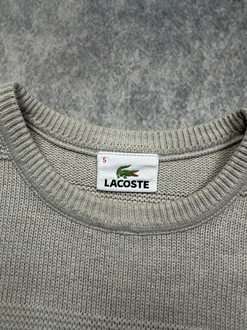 LACOSTE VINTAGE SWEATER - L