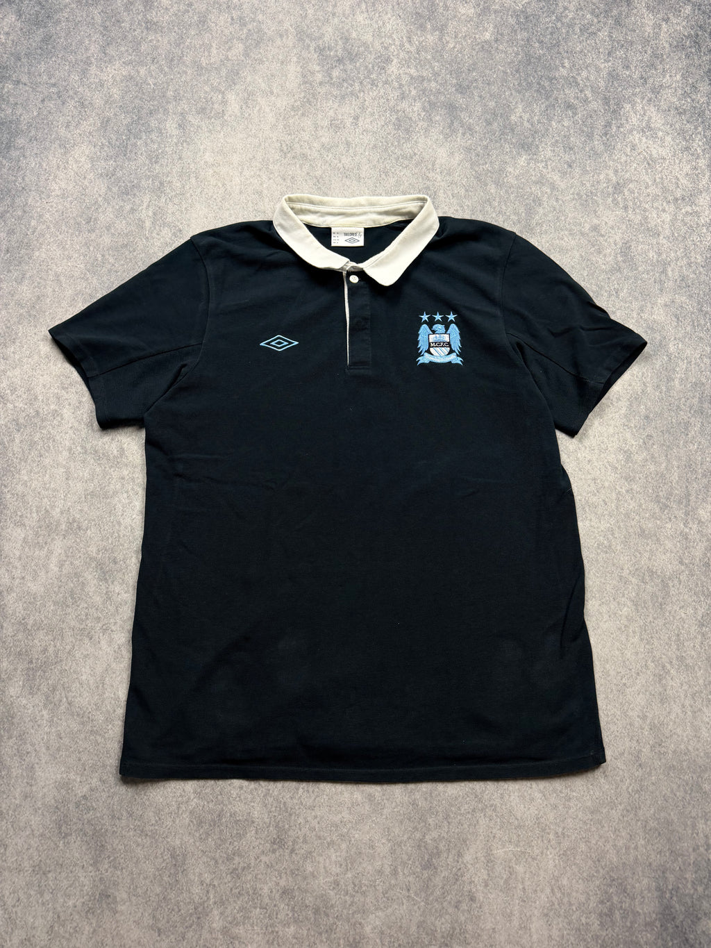 UMBRO MANCHESTER CITY VINTAGE POLOSHIRT 2010 - XL