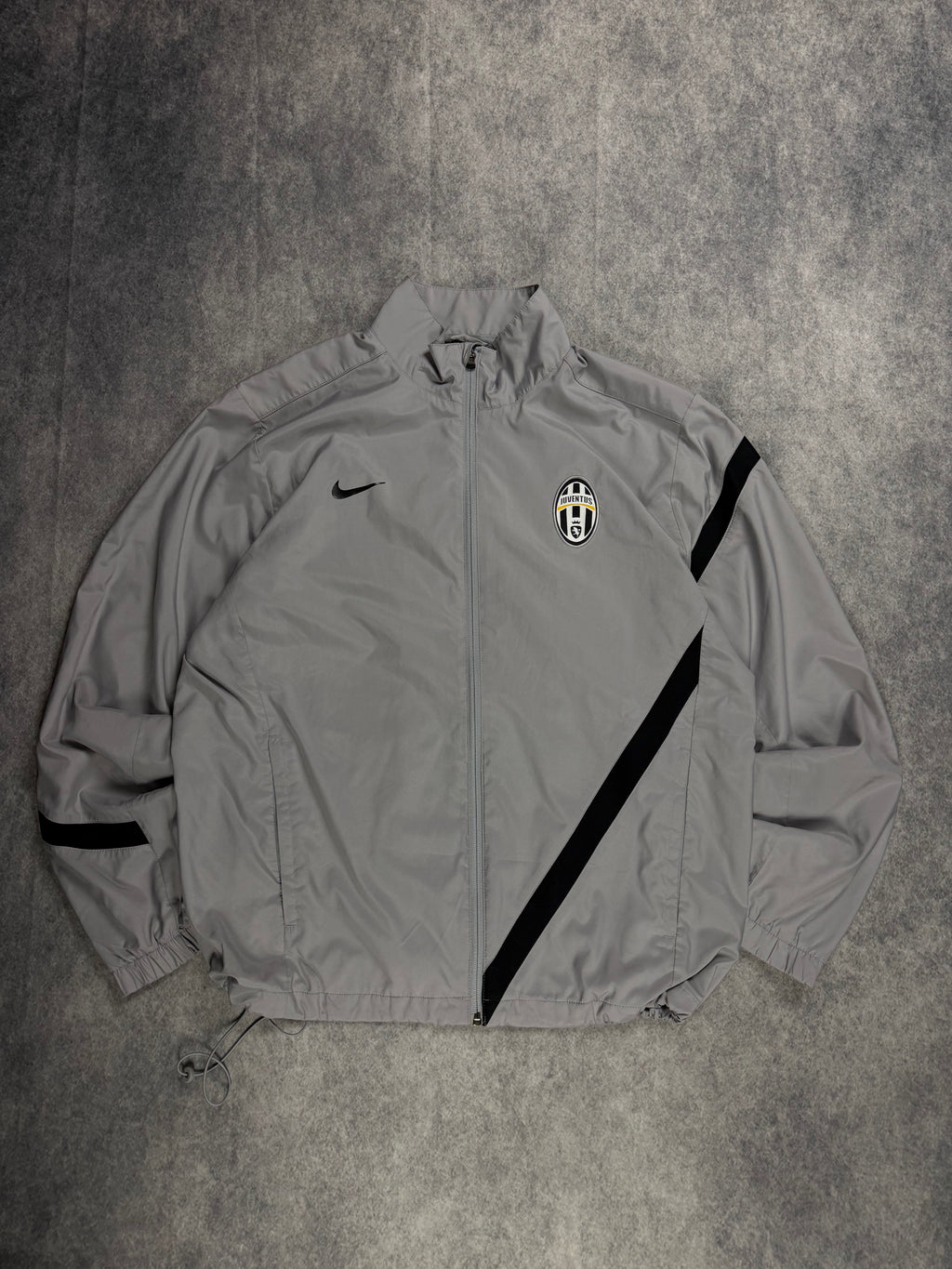 NIKE JUVENTUS VINTAGE TRACKSUIT - L