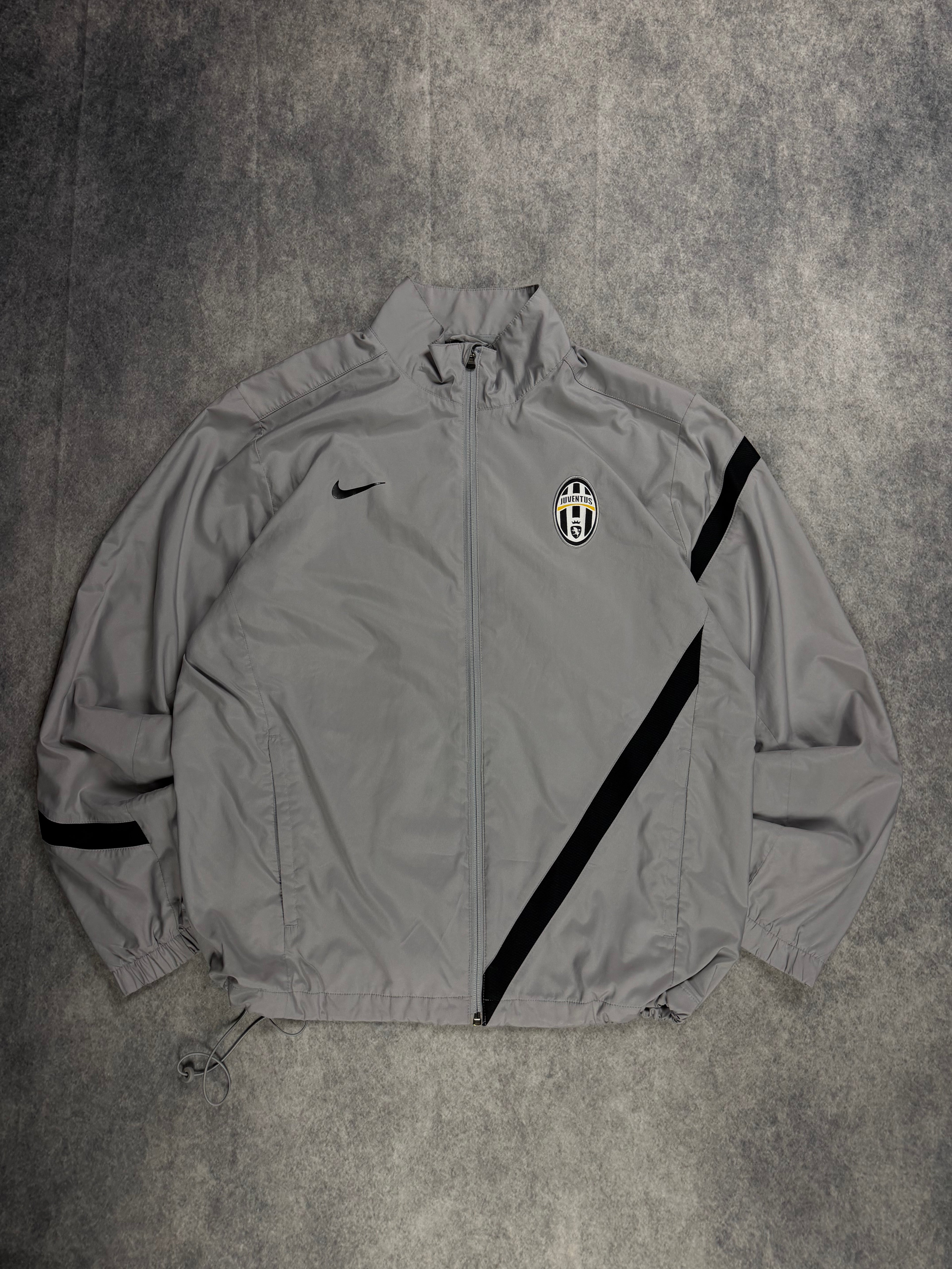 NIKE JUVENTUS VINTAGE TRACKSUIT - L