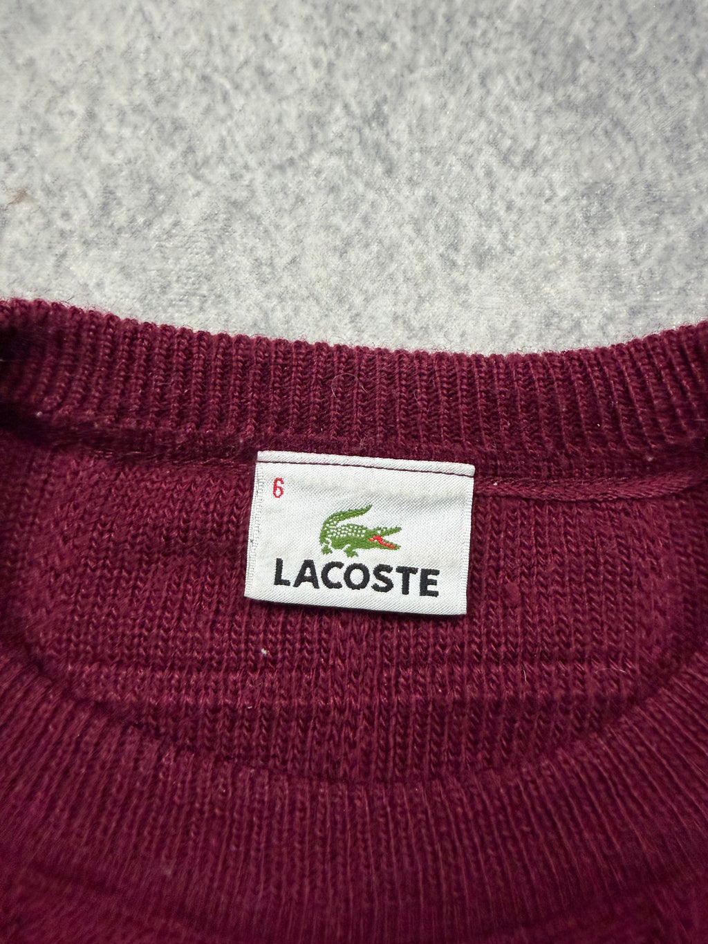 LACOSTE VINTAGE SWEATER - L