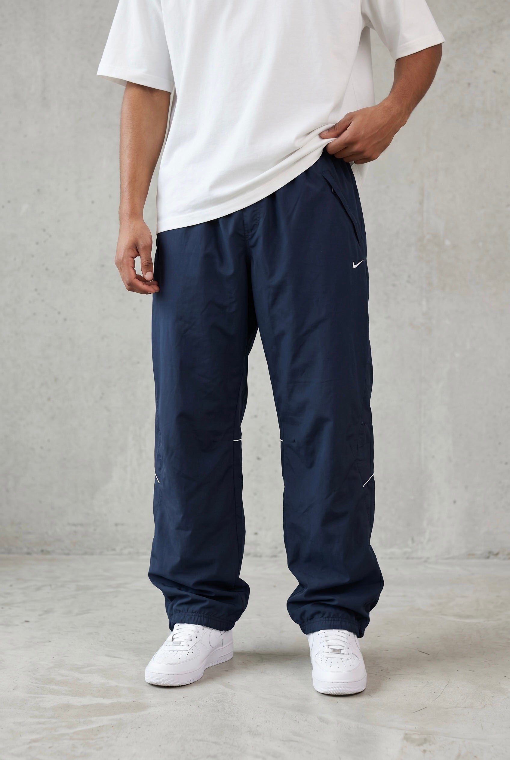 NIKE VINTAGE TRACKPANTS - L