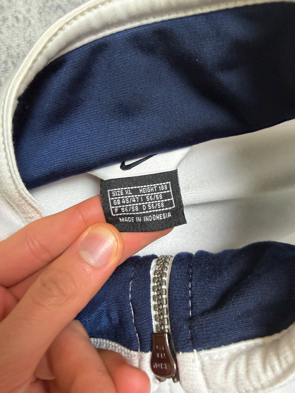 NIKE VINTAGE TRACKJACKET - XL
