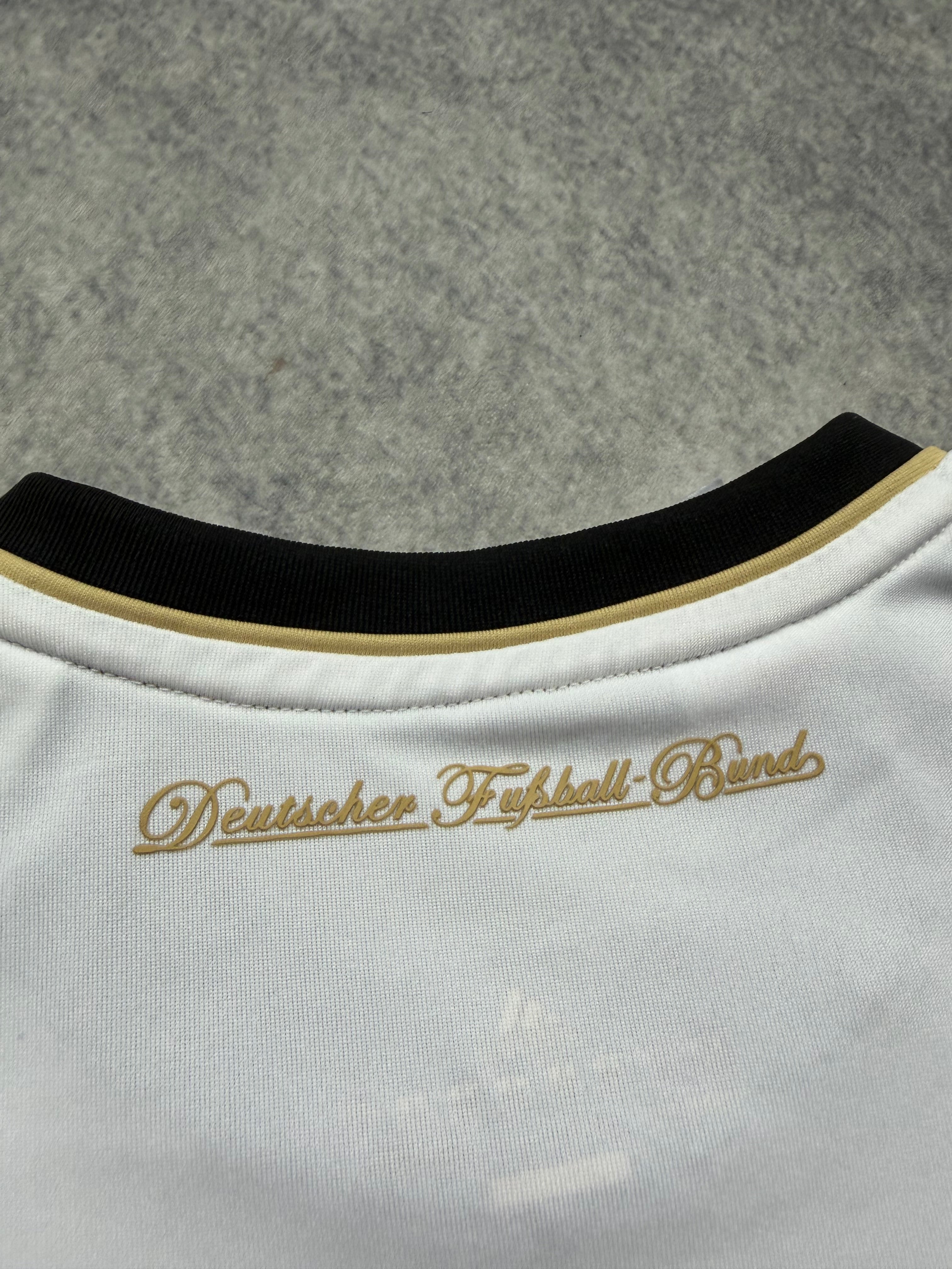 ADIDAS GERMANY VINTAGE SHIRT 2011 - S