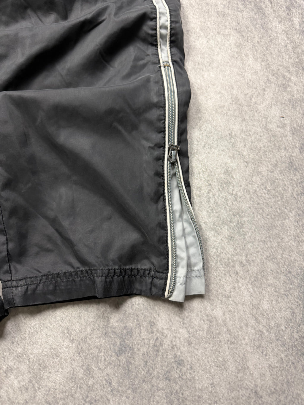 NIKE VINTAGE TRACKPANTS - M