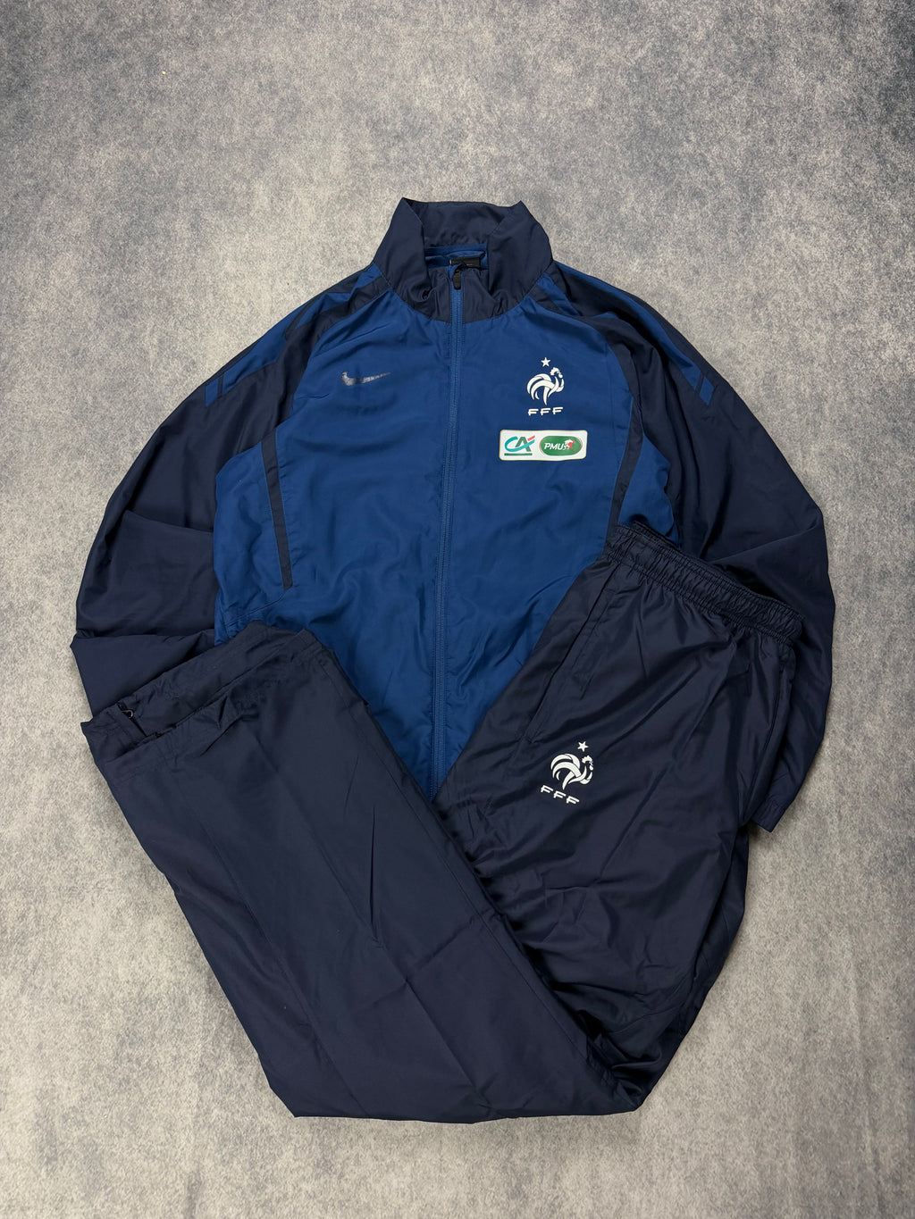 NIKE FRANCE VINTAGE TRACKSUIT 2010 - L